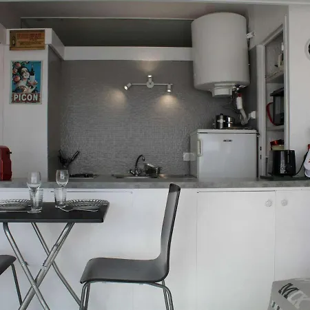 Apartment Lumineux A 50m De La Plage, Grand Balcon, Parking, Animaux Acceptes, Menage Inclus - Fr-1-229c-67 *